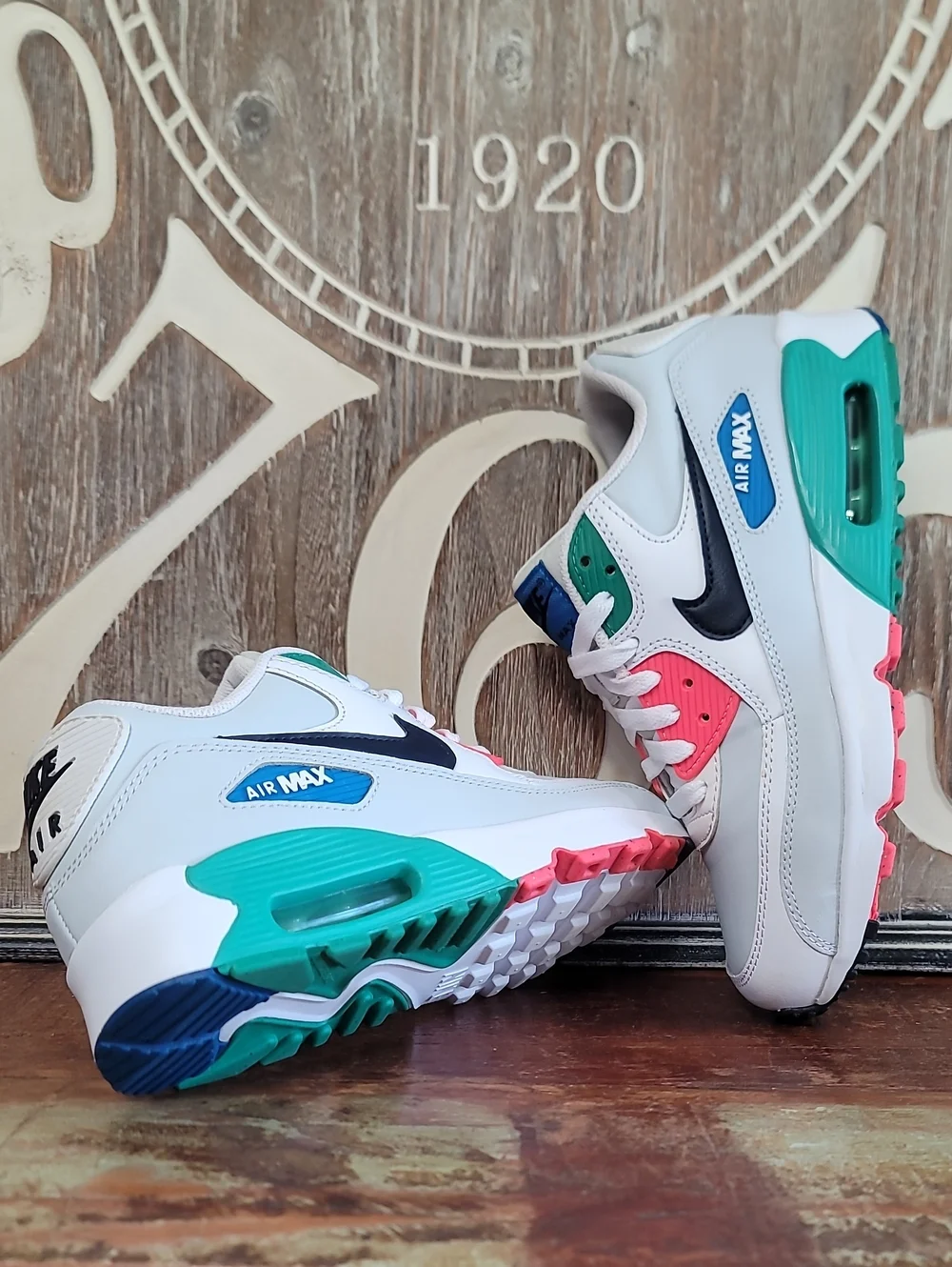 🔥 Nike Air Max 90 Essential 